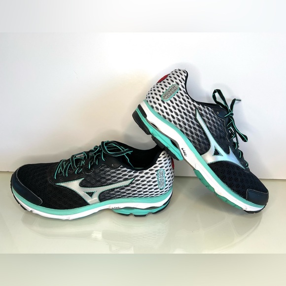 Mizuno Running Shoes Wave Rider 18 - X10 - U4ic Black/Silver/Teal Size 9 Women - Picture 1 of 16